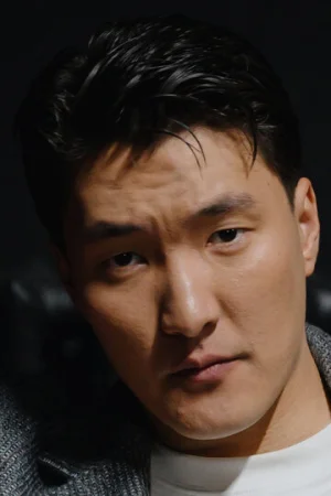 Базил Султангазы