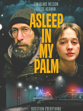 Она заснула в моей ладони в hd качестве